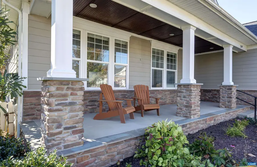 289 Appalachian Ln, Zion Crossroads, VA 22942 - #2
