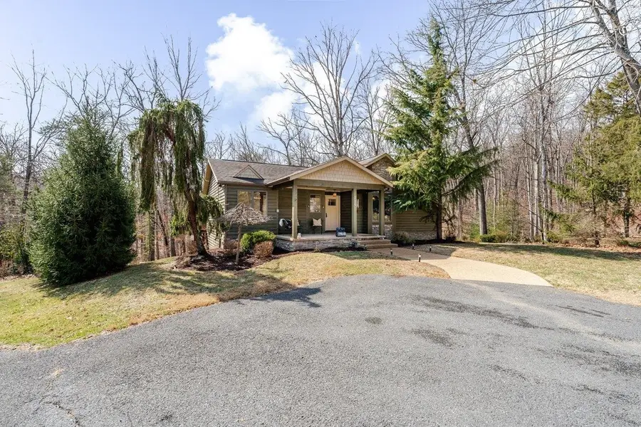 220 Martin Ln, McGaheysville, VA 22840 - #2