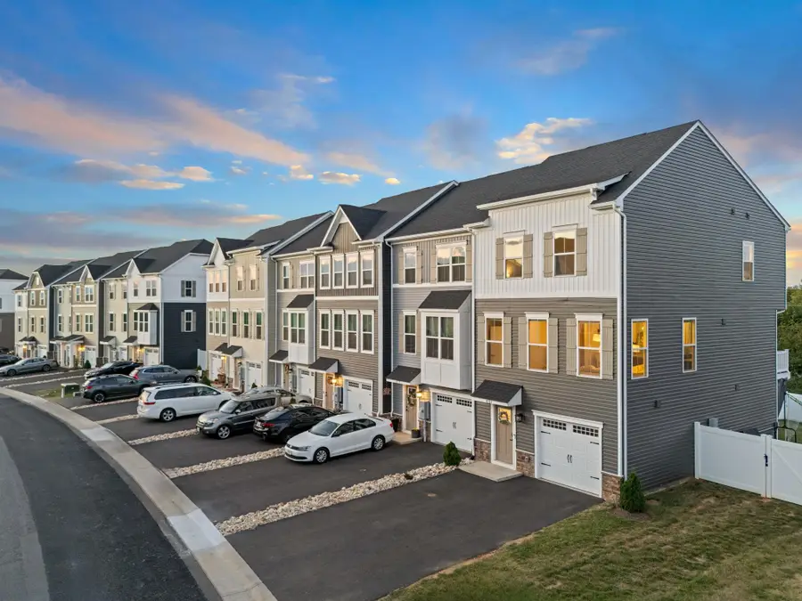 4583 Drysdale St, Ashby, VA 22801 - #2