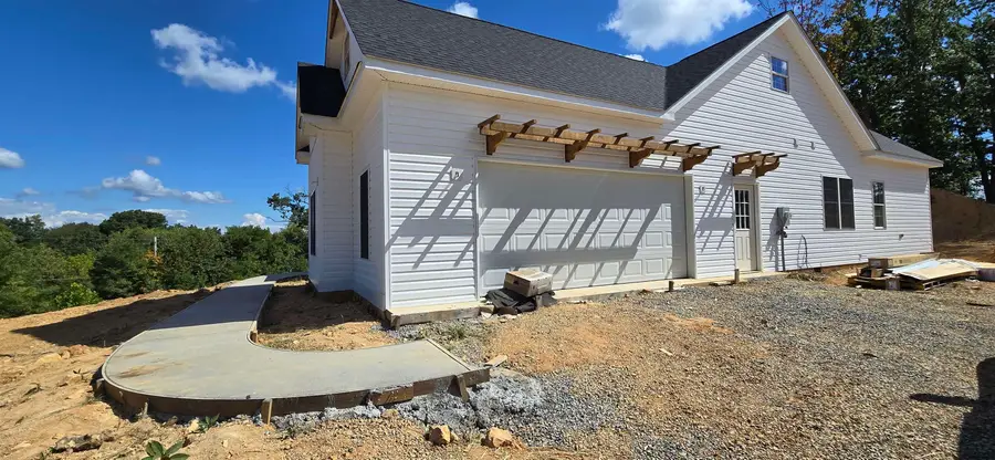 12 Valley Manor Dr, Staunton, VA 24401 - #2