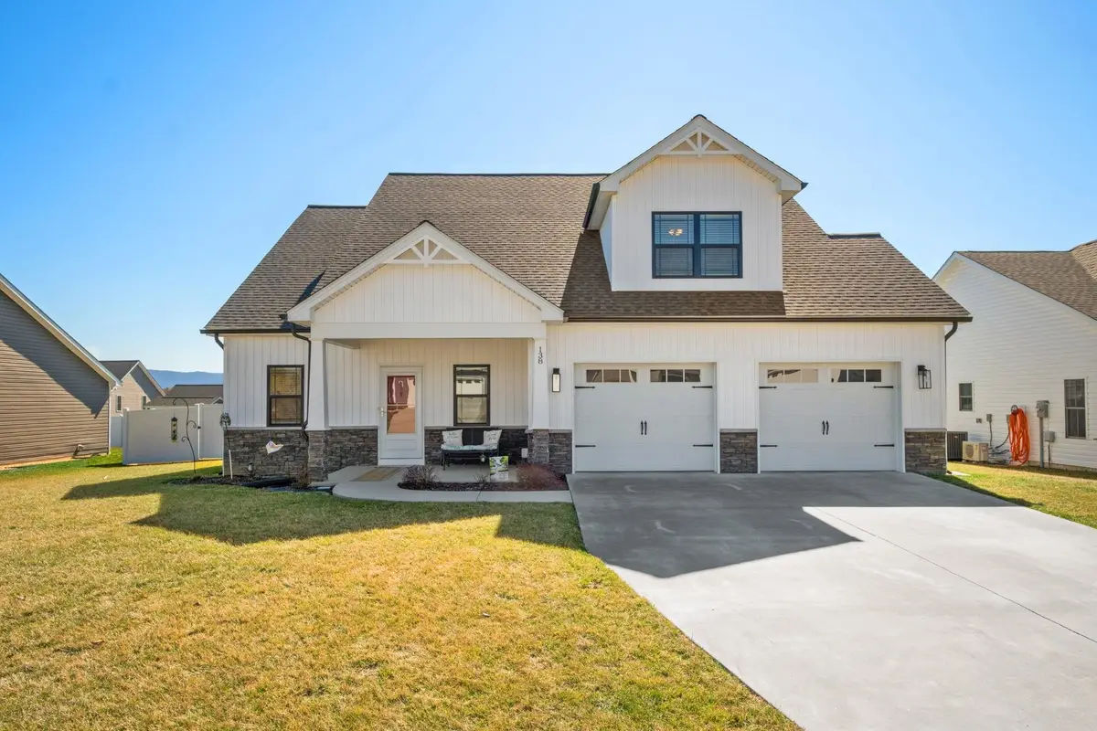 138 Lindburgh Dr, Waynesboro, VA 22980 - #1