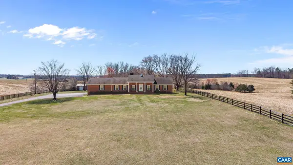 3258 River Rd W, Scottsville, VA 24590