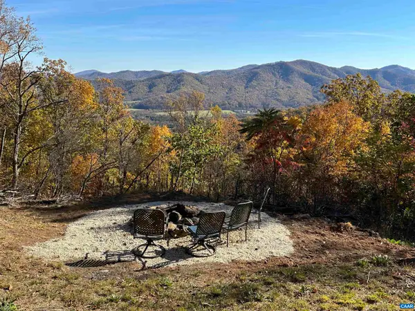 1494 Spruce Creek Ln, Nellysford, VA 22958