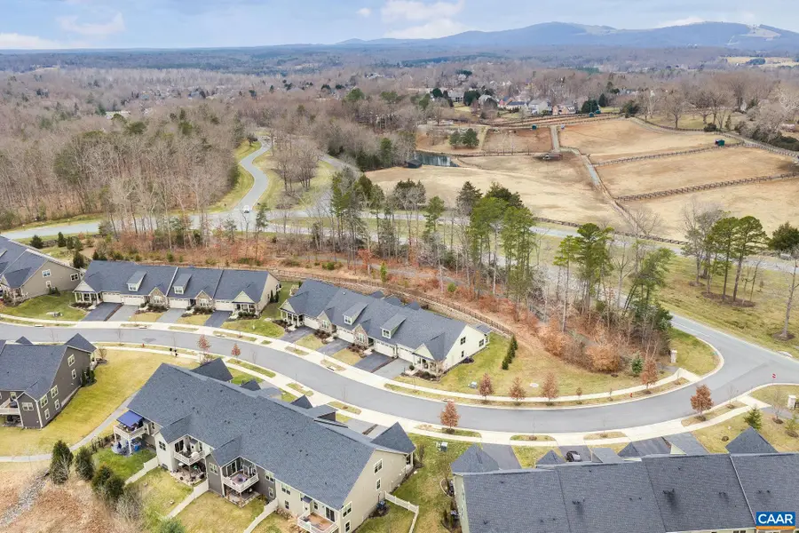 360 Winding Rd, Keswick, VA 22947 - #2