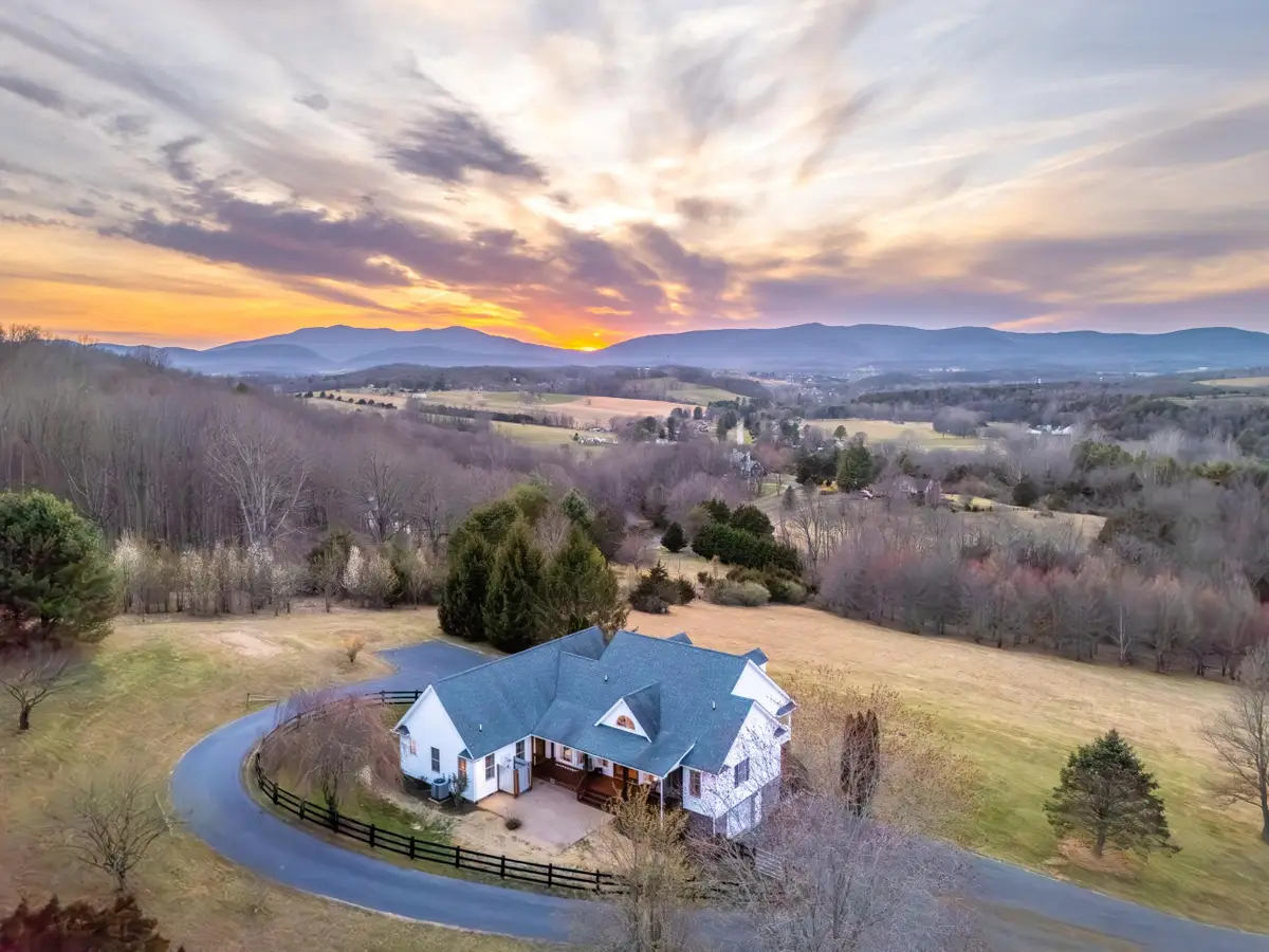 173 Eastwood Dr, Staunton, VA 24401 - #1