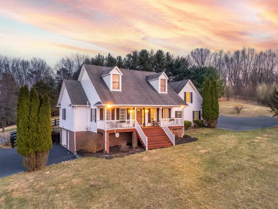 173 Eastwood Dr, Staunton, VA 24401 - #3