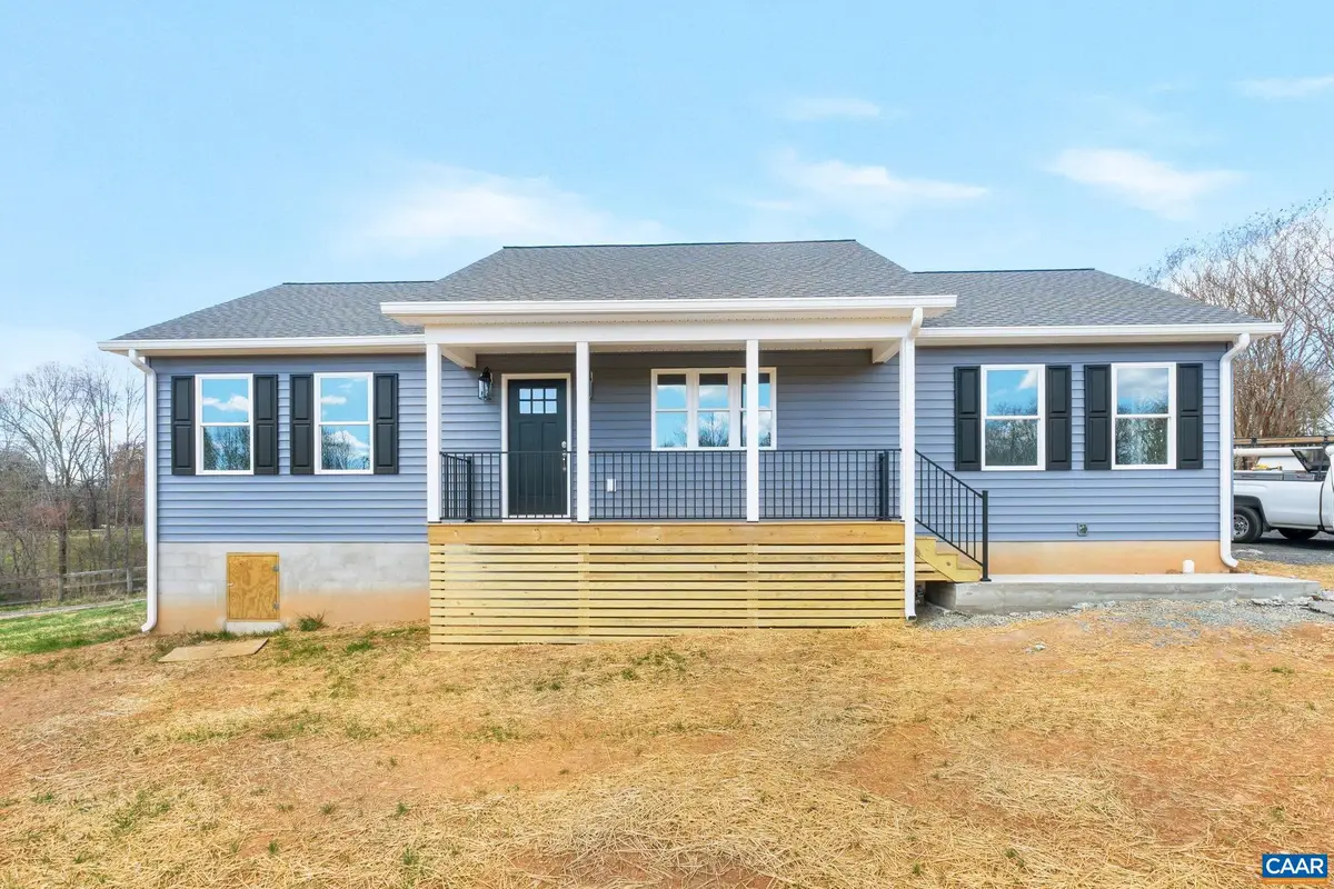 140 Dogwood Hts, Scottsville, VA 24590 - #1