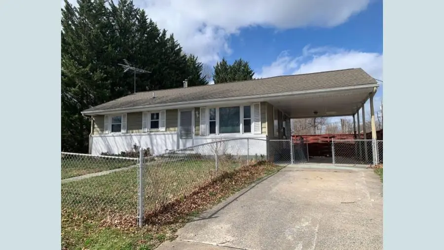 2401 Bare St, Staunton, VA 24401 - #2