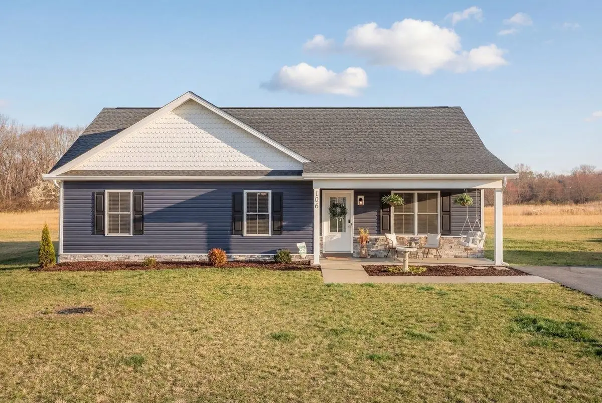 106 16th St, Grottoes, VA 24441 - #1