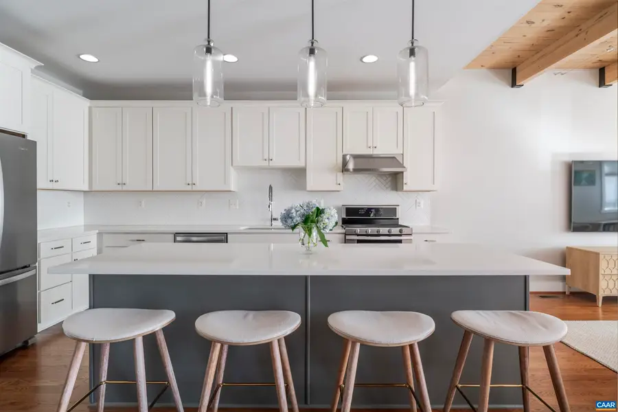 575 Lochlyn Hill Dr, Charlottesville, VA 22901 - #3