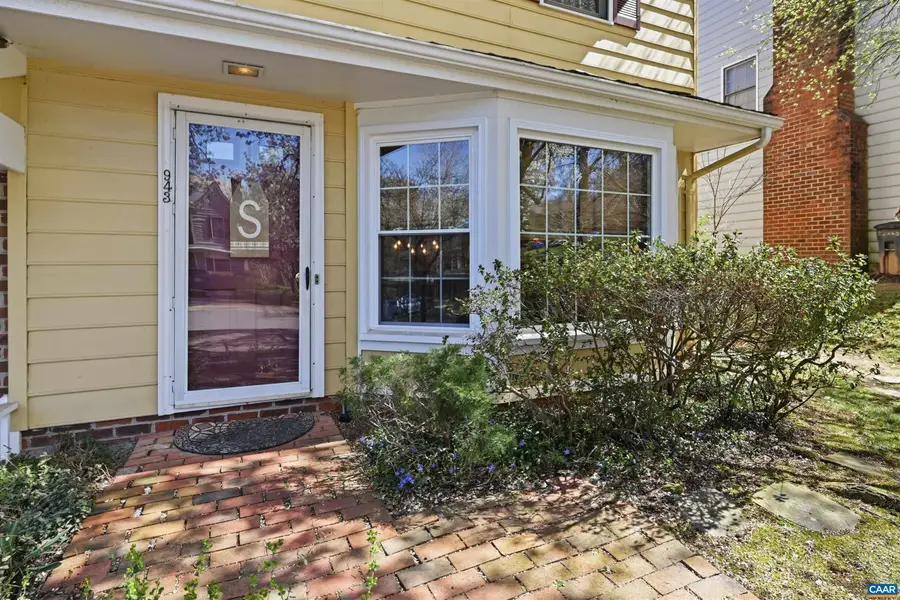 943 Huntwood Ln, Charlottesville, VA 22901 - #2