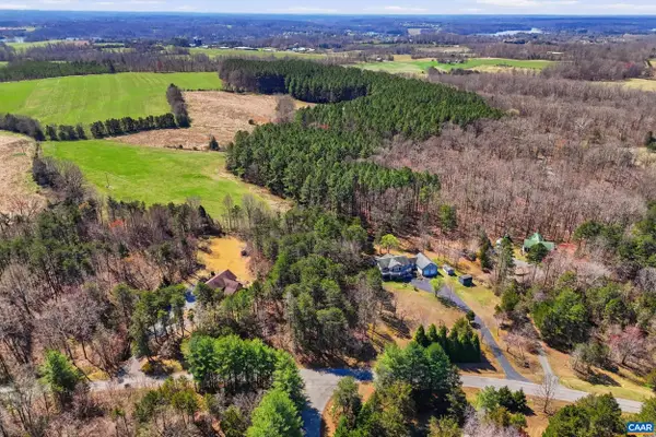 16022 Carrington Ct, Mineral, VA 23117