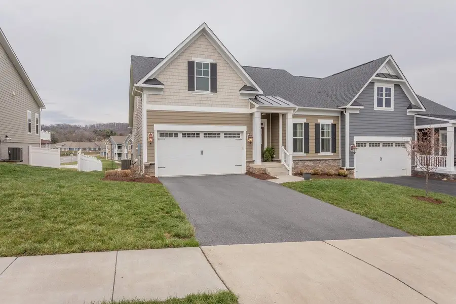 2935 Preston Lake Blvd, Massanetta Springs, VA 22801 - #3