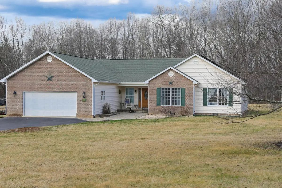 232 Mine Branch Rd, Crimora, VA 24431 - #1