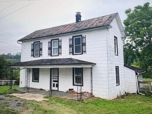 426 Craig St E, Craigsville, VA 24430