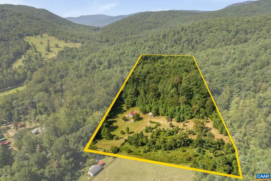 6878 Chap Place Ln, Crozet, VA 22932 - #3