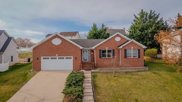 1151 Decca Dr, Harrisonburg, VA 22801