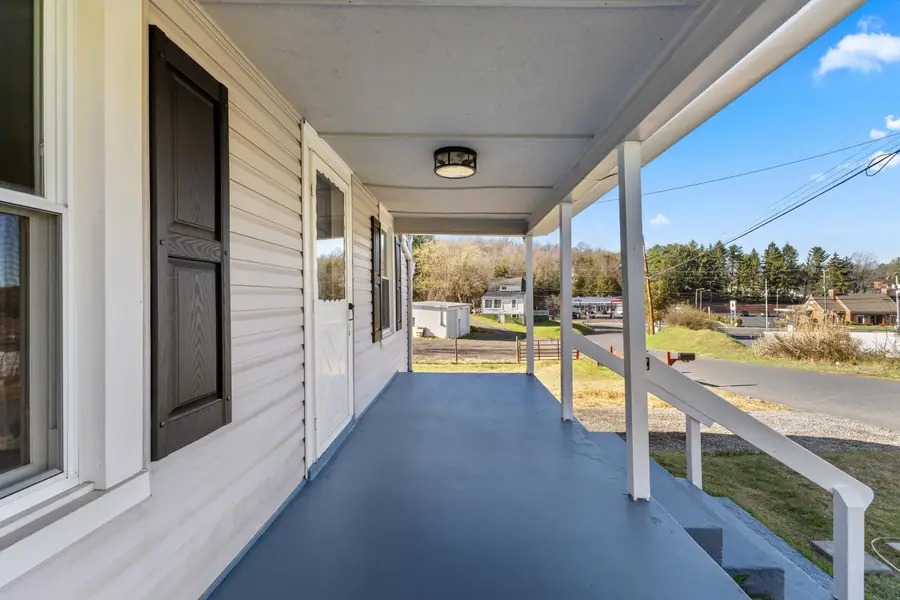 14 Mulberry St, Staunton, VA 24401 - #3