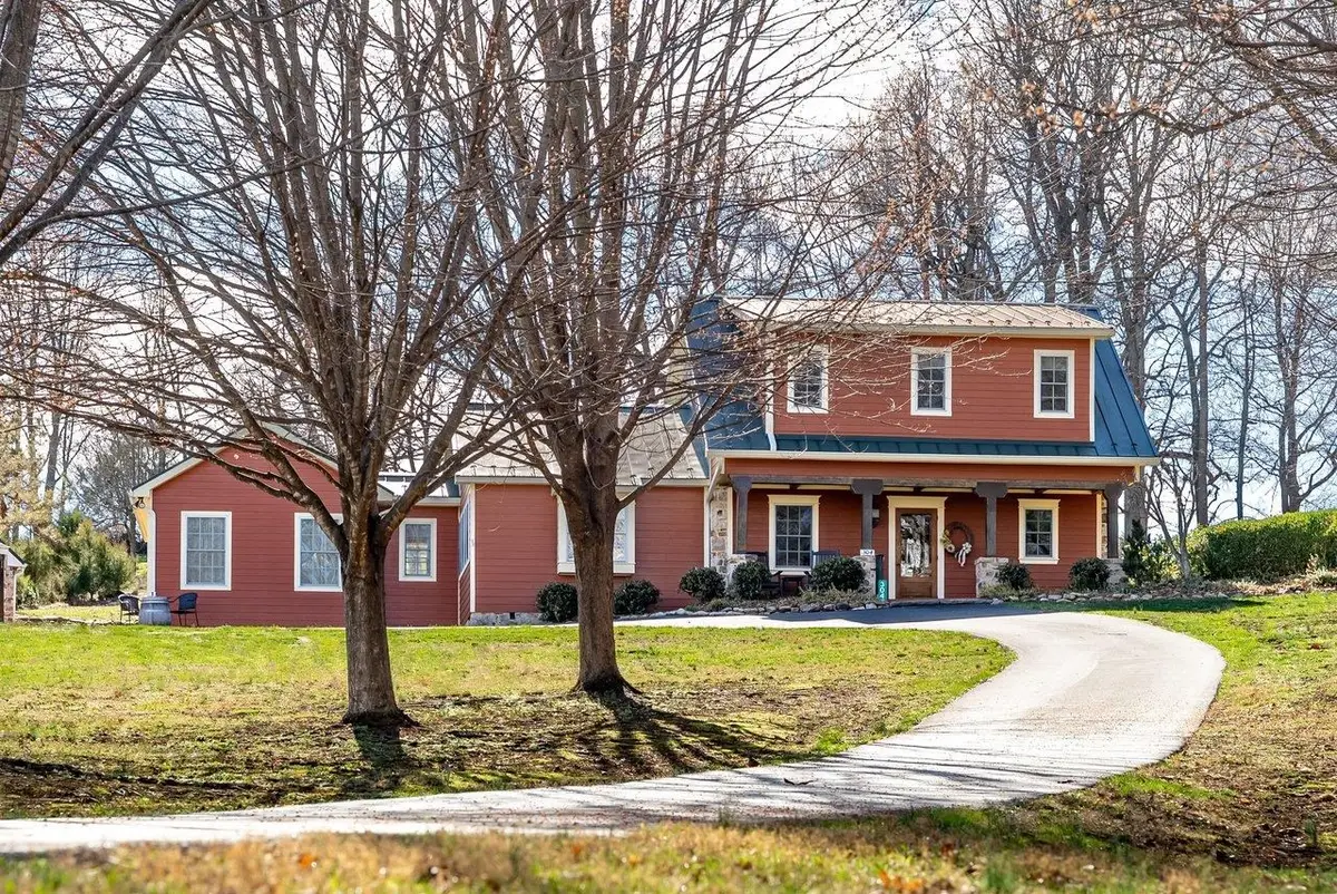 304 Big Valley Ln, Mount Solon, VA 22843 - #1