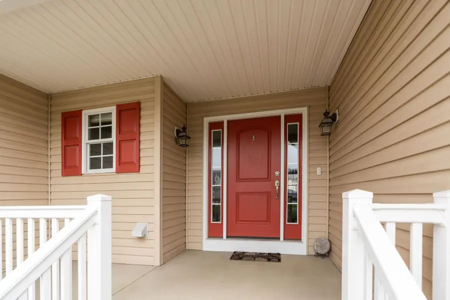 800 Waterton St, Staunton, VA 24401 - #3