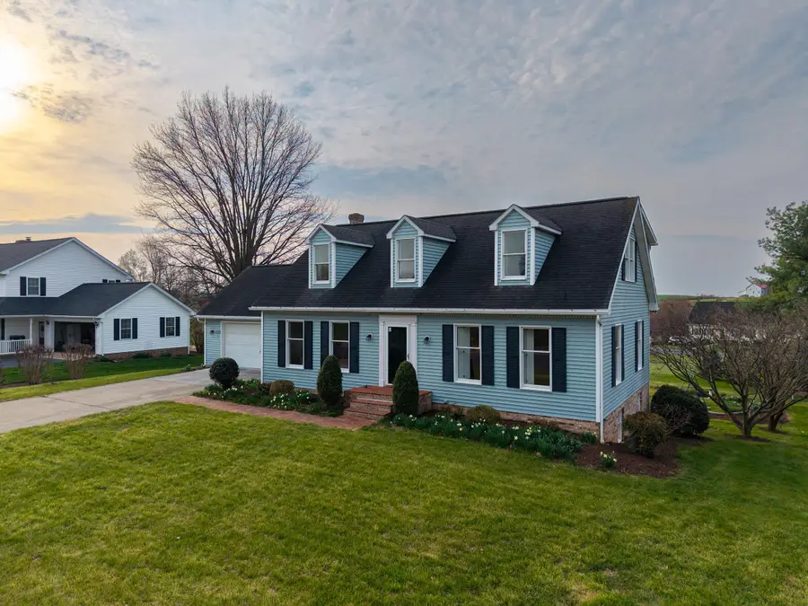 110 Sunbright Dr, Bridgewater, VA 22812 - #2