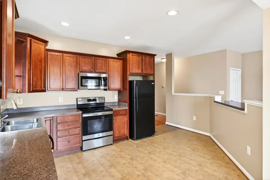 355 Hoover Rd, Woodstock, VA 22664 - #3