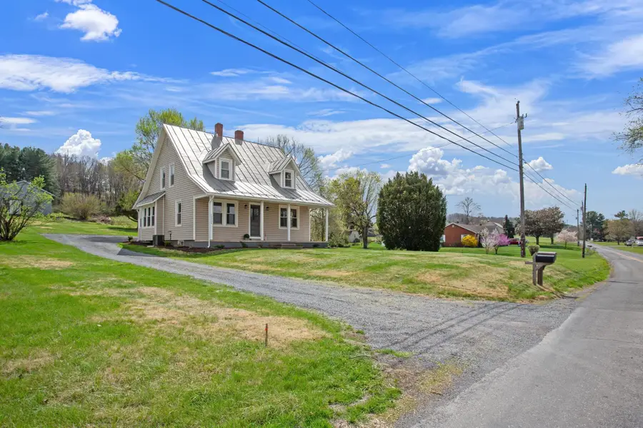 12204 Daphna Rd, Broadway, VA 22815 - #2