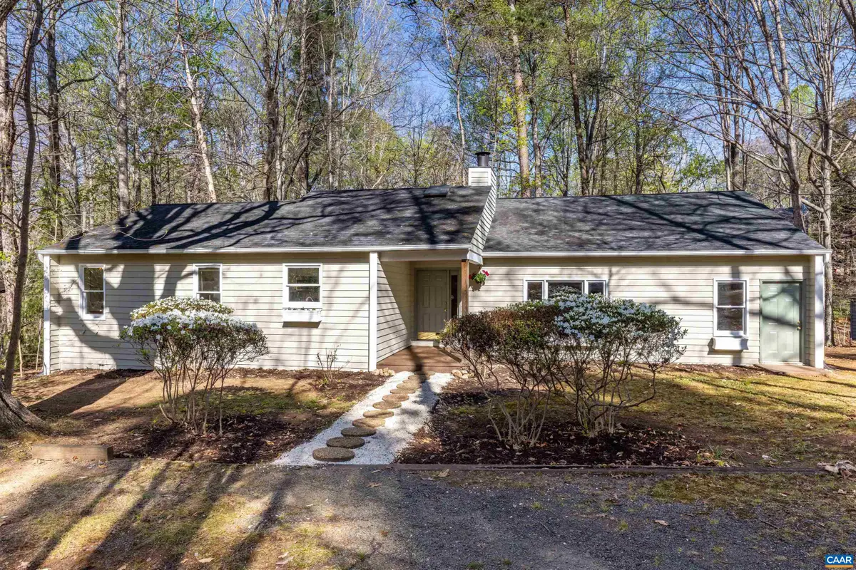 640 Big Oak Rd, Charlottesville, VA 22903 - #1