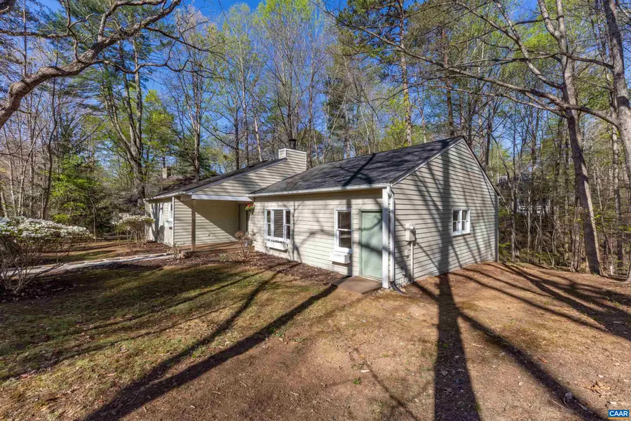 640 Big Oak Rd, Charlottesville, VA 22903 - #2