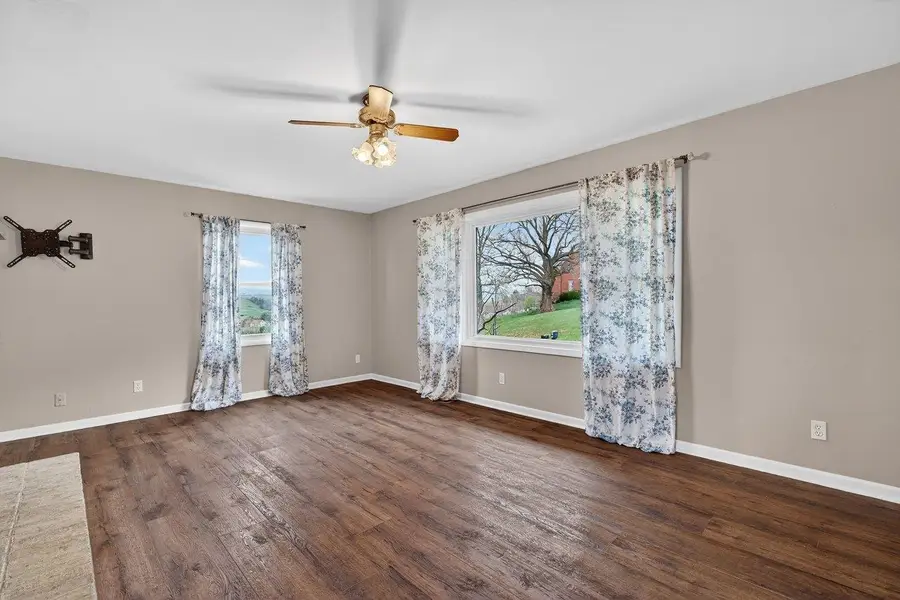 3259 Zion Church Rd, Broadway, VA 22815 - #3