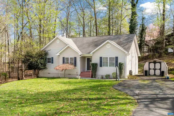 3 Brougham Rd, Palmyra, VA 22963