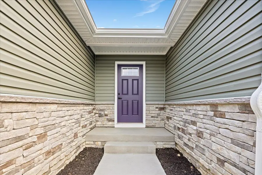 42 Montvue Dr, Fishersville, VA 22939 - #3