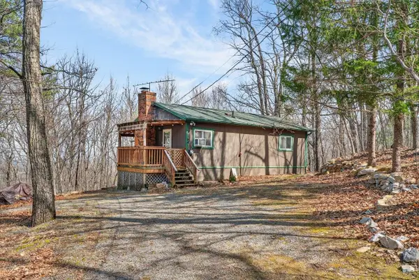 137 Sandstone Ln, New Market, VA 22844