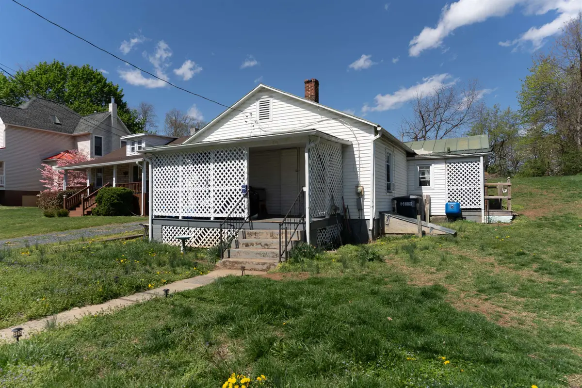 398 Franklin St, Harrisonburg, VA 22801 - #1