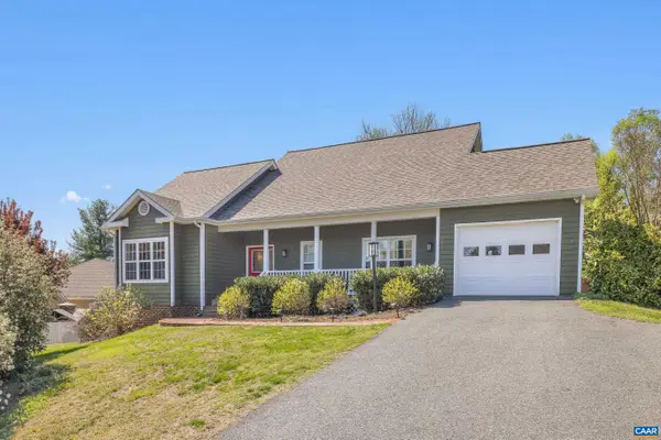 1110 Highlands Dr, Charlottesville, VA 22901