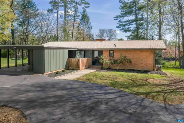 5 Vincennes Ct, Charlottesville, VA 22911