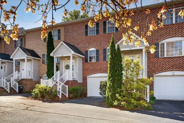 298 Emerald Dr, Harrisonburg, VA 22801