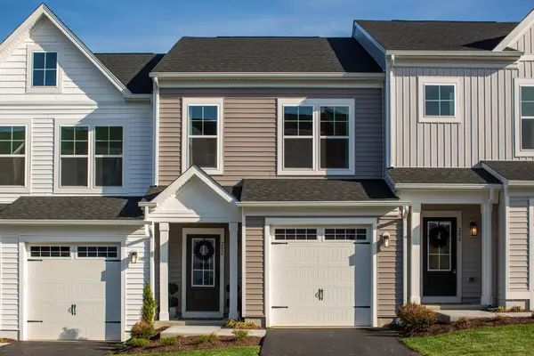 204 Scarlet Maple Ln, Bridgewater, VA 22812