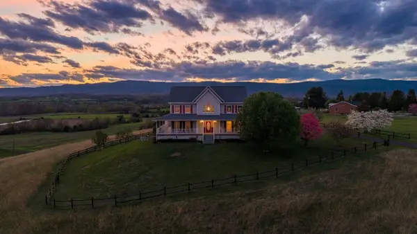 2395 North East Side Hwy, Elkton, VA 22827