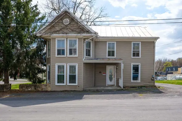 105 High St S, Edinburg, VA 22842