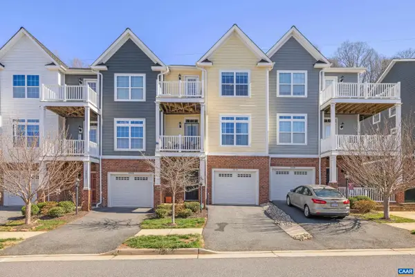 2420 Winthrop Dr, Charlottesville, VA 22911