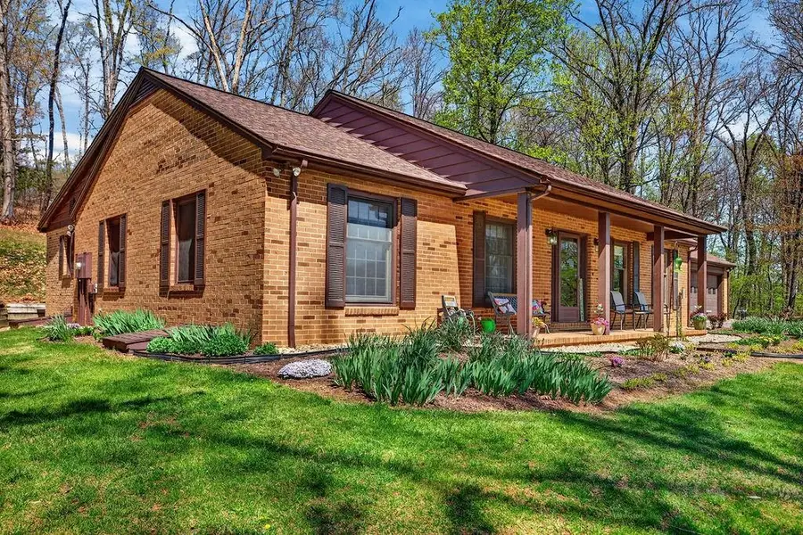 329 Red Hill Rd, Fairfield, VA 24435 - #2