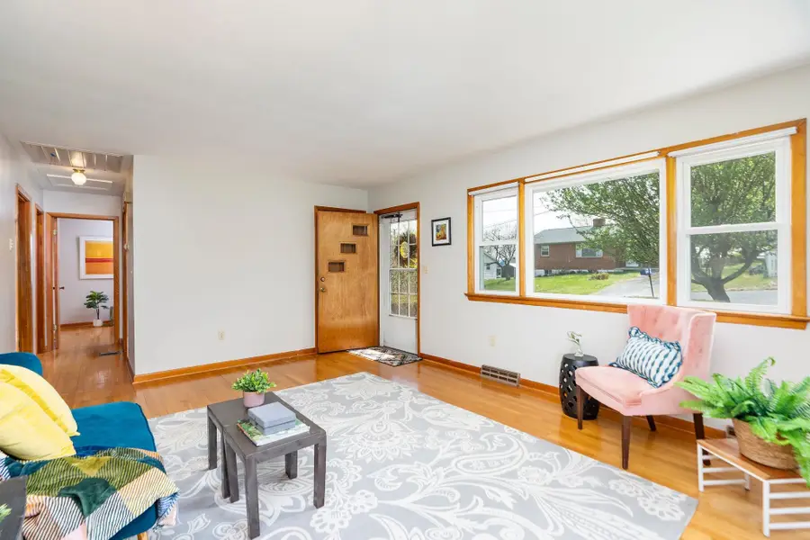 2209 Third St, Staunton, VA 24401 - #3