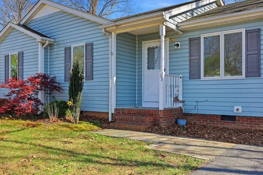 13 Kingston Ct, Stuarts Draft, VA 24477 - #2