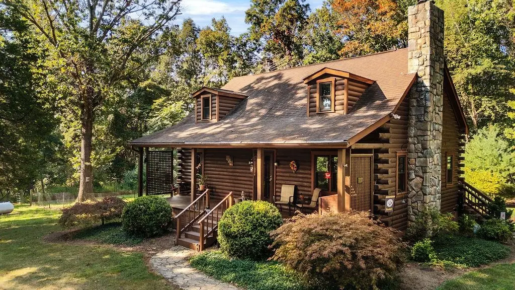 137 Crestwood Dr, Churchville, VA 24421 - #1