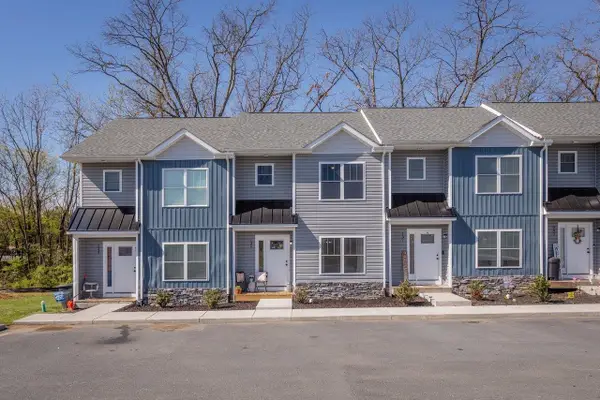 135 Swallow Dr, Elkton, VA 22827