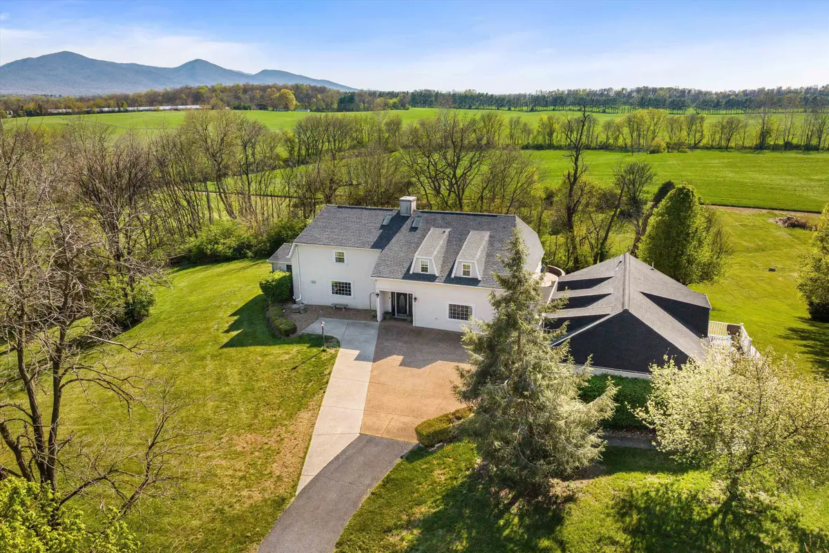 1335 Courtney Ln, Elkton, VA 22827 - #1