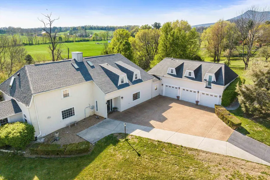 1335 Courtney Ln, Elkton, VA 22827 - #2