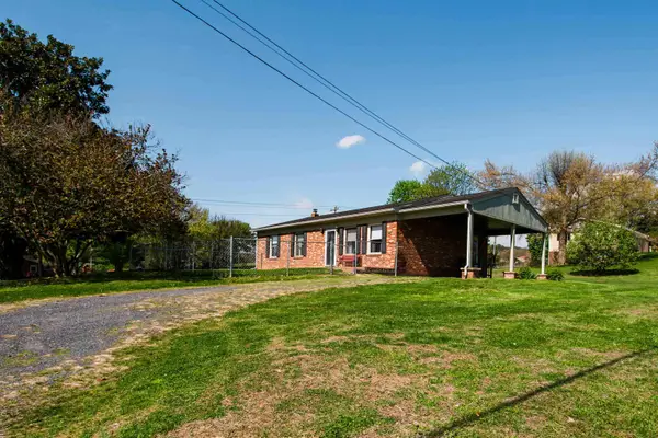 1793 Lacey Spring Rd, Rockingham, VA 22802