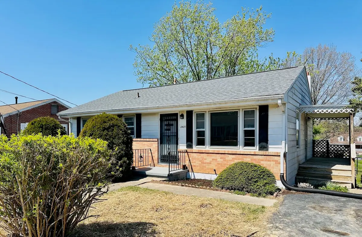 2403 Park Hill Rd, Staunton, VA 24401 - #1